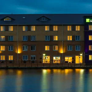 Express Bay By Ihg Cardiff